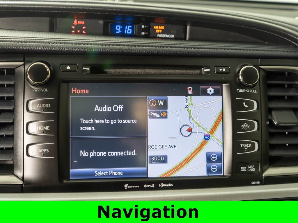 Used 2018 Toyota Highlander SE image 19