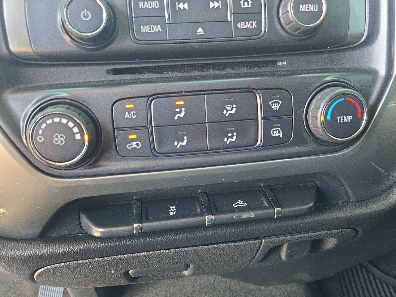 Used 2018 Chevrolet Silverado 1500 LT w/ Trailering Package RWD image 20