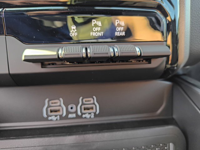 New 2027 RAM 1500 Laramie AWD/4WD image 15