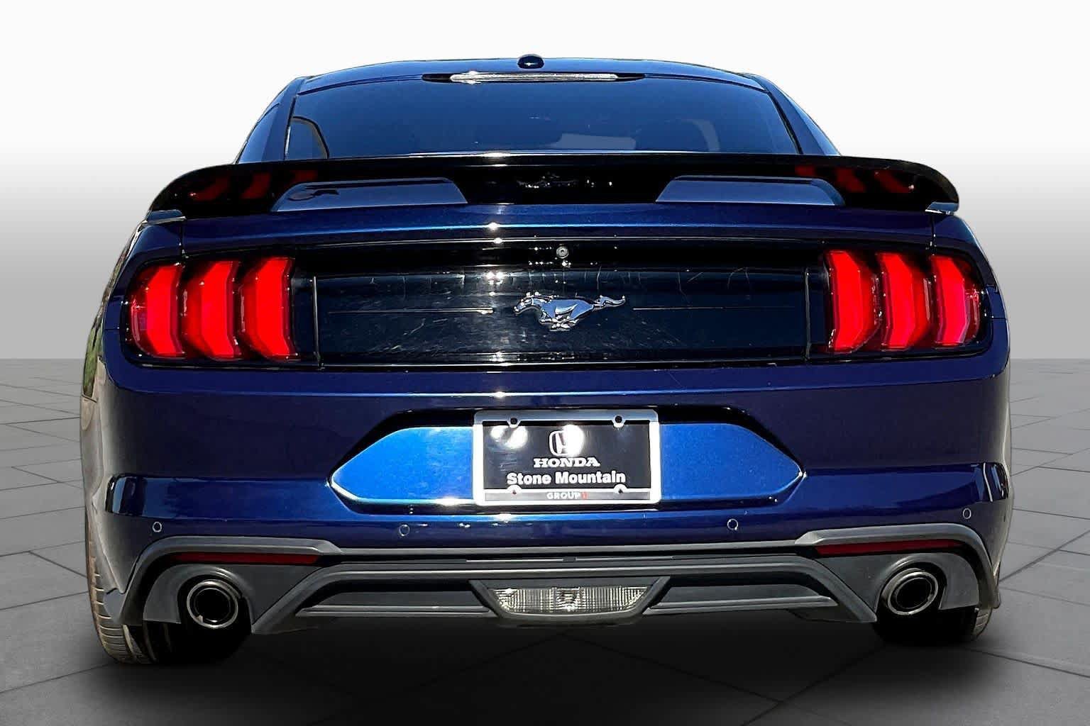 Used 2018 Ford Mustang Coupe w/ Equipment Group 101A RWD image 4