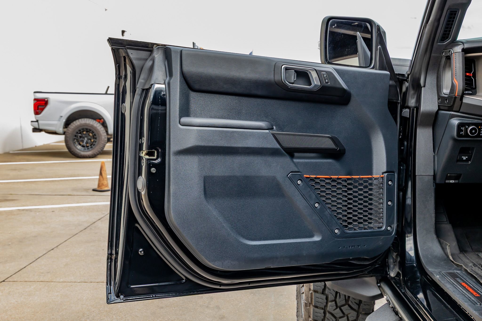 Used 2023 Ford Bronco Raptor image 37
