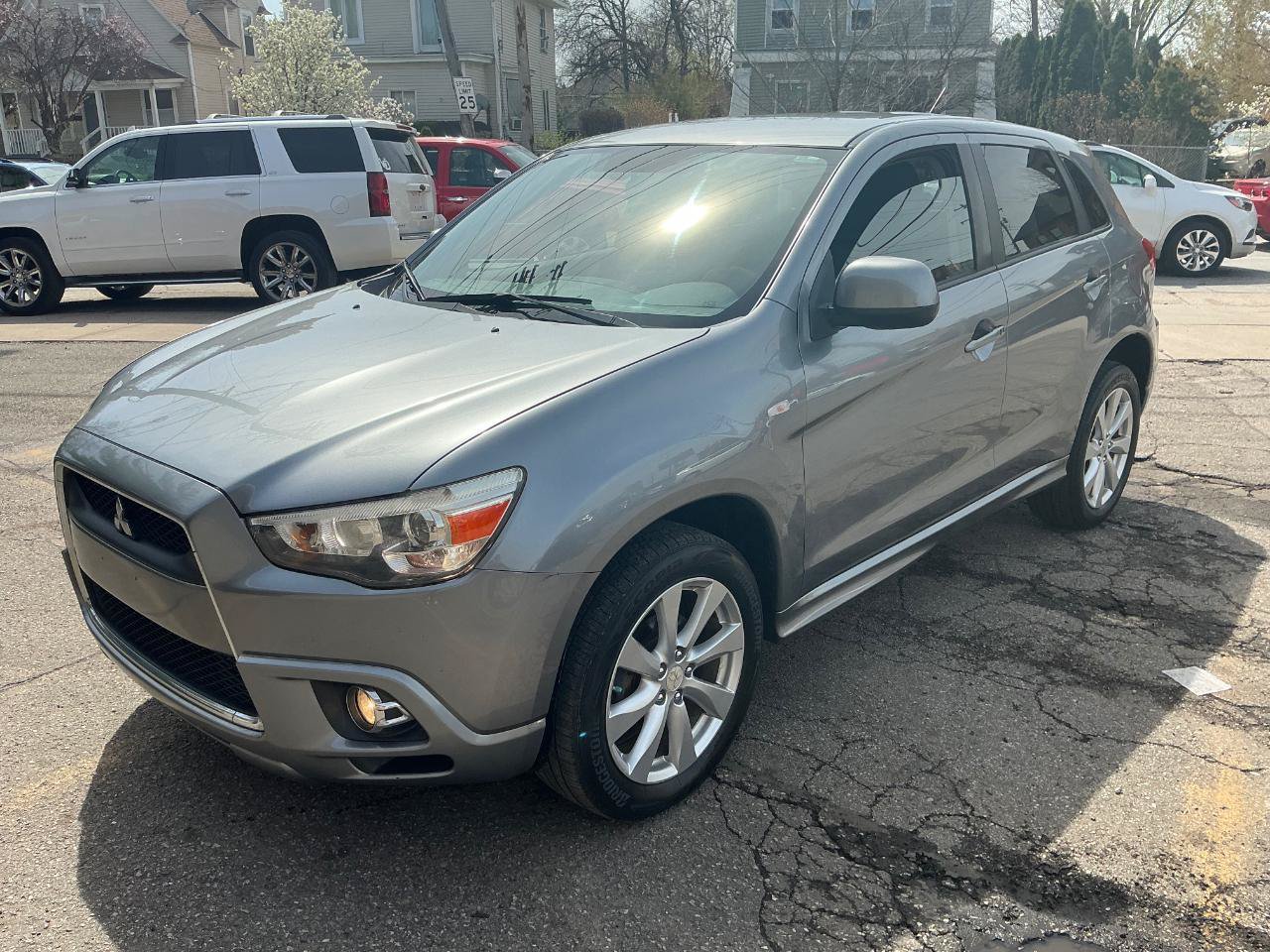 Used 2012 Mitsubishi Outlander Sport SE FWD image 7