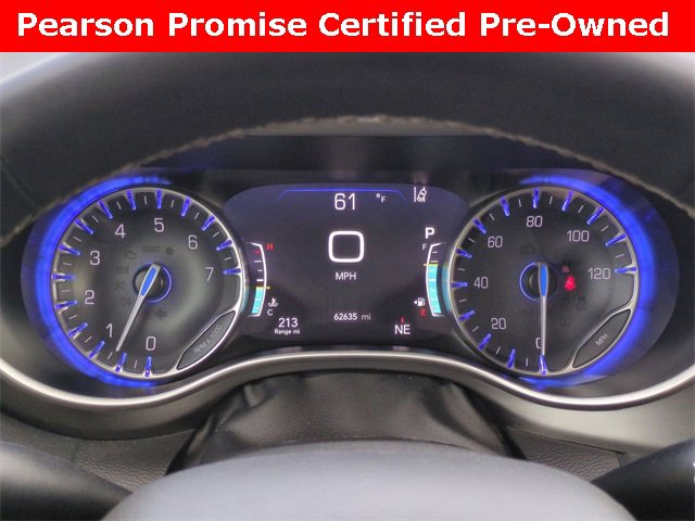 Used 2024 Chrysler Pacifica Touring-L image 26