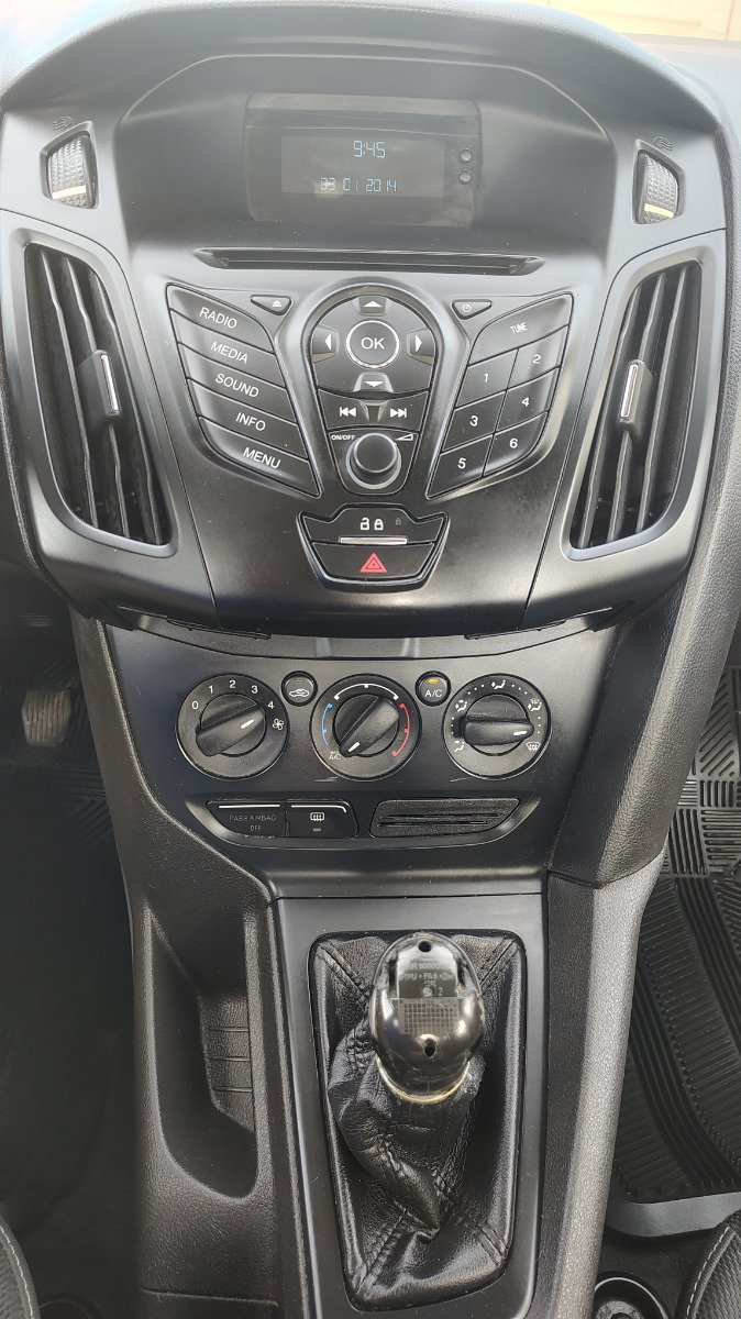 Used 2014 Ford Focus S FWD image 21