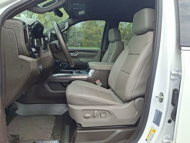 Used 2024 Chevrolet Silverado 2500 LTZ w/ LTZ Plus Package image 13