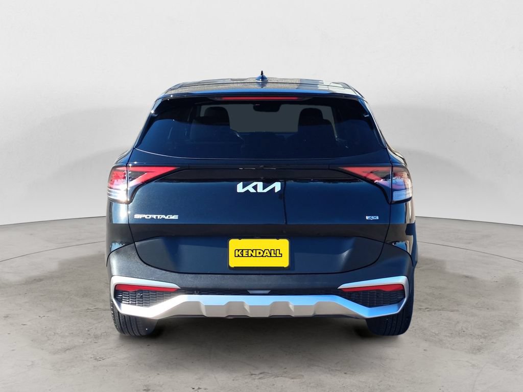 Used 2023 Kia Sportage LX AWD/4WD image 6