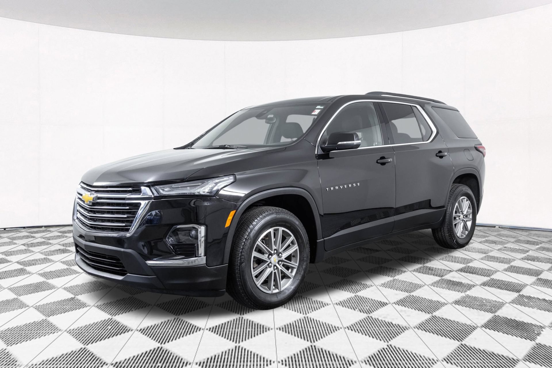 Used 2023 Chevrolet Traverse LT FWD image 13