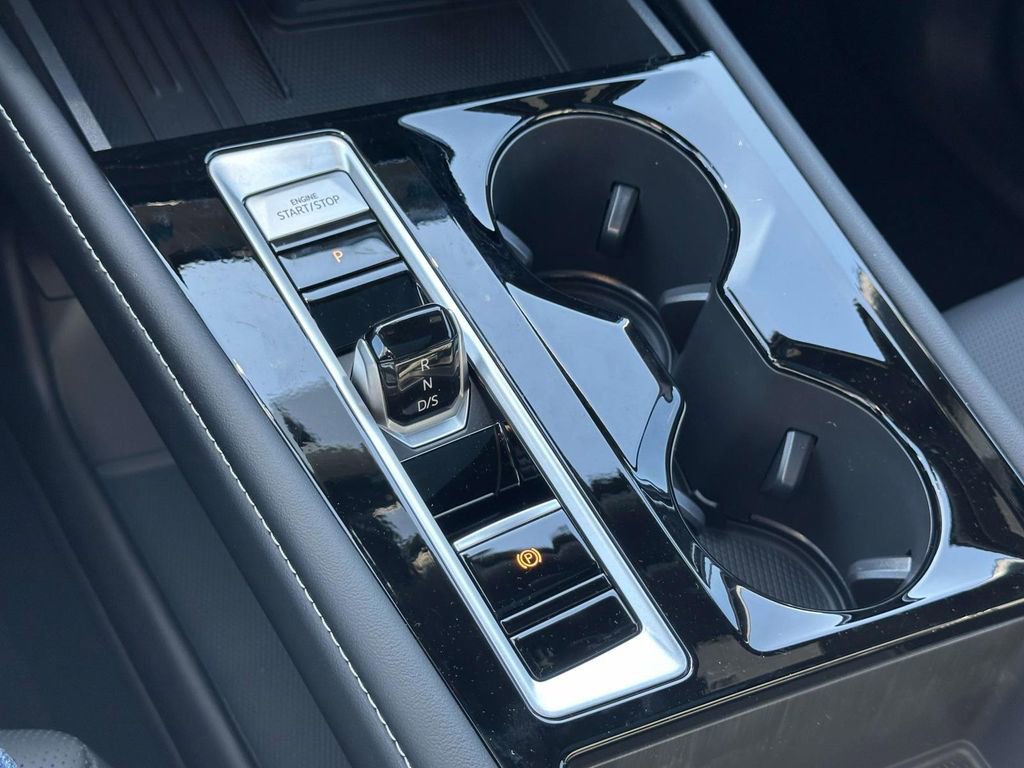 New 2026 Volkswagen Atlas Cross Sport SEL R-Line image 26