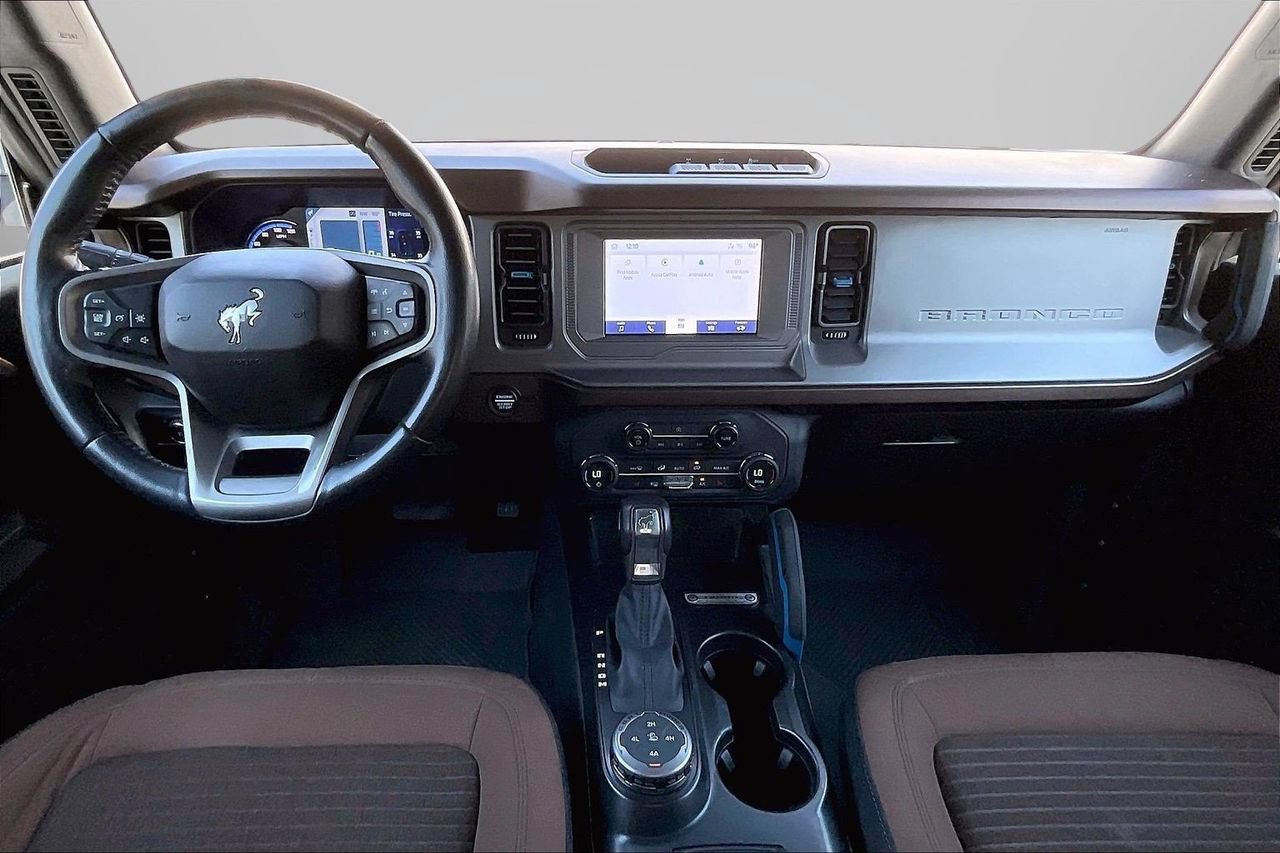 Used 2023 Ford Bronco Outer Banks AWD/4WD image 14