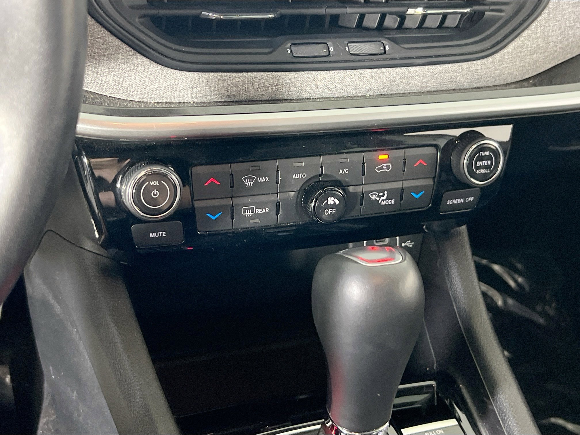 Used 2022 Jeep Compass Latitude w/ Convenience Group image 15