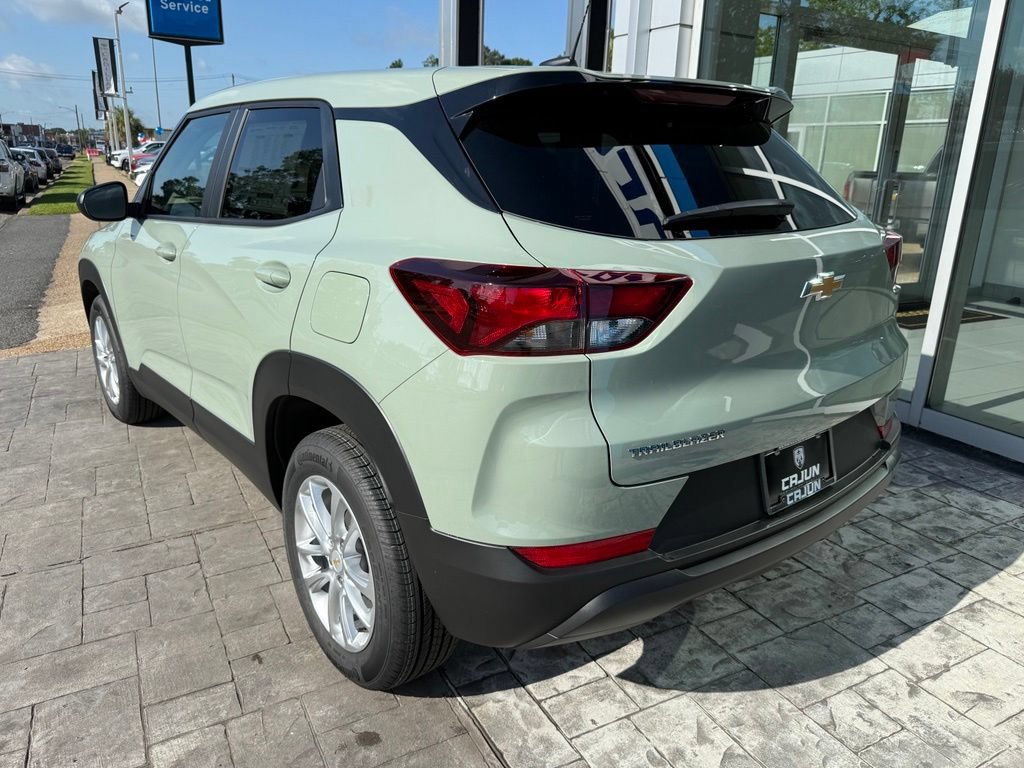 New 2026 Chevrolet TrailBlazer LS w/ LS Convenience Package FWD image 2