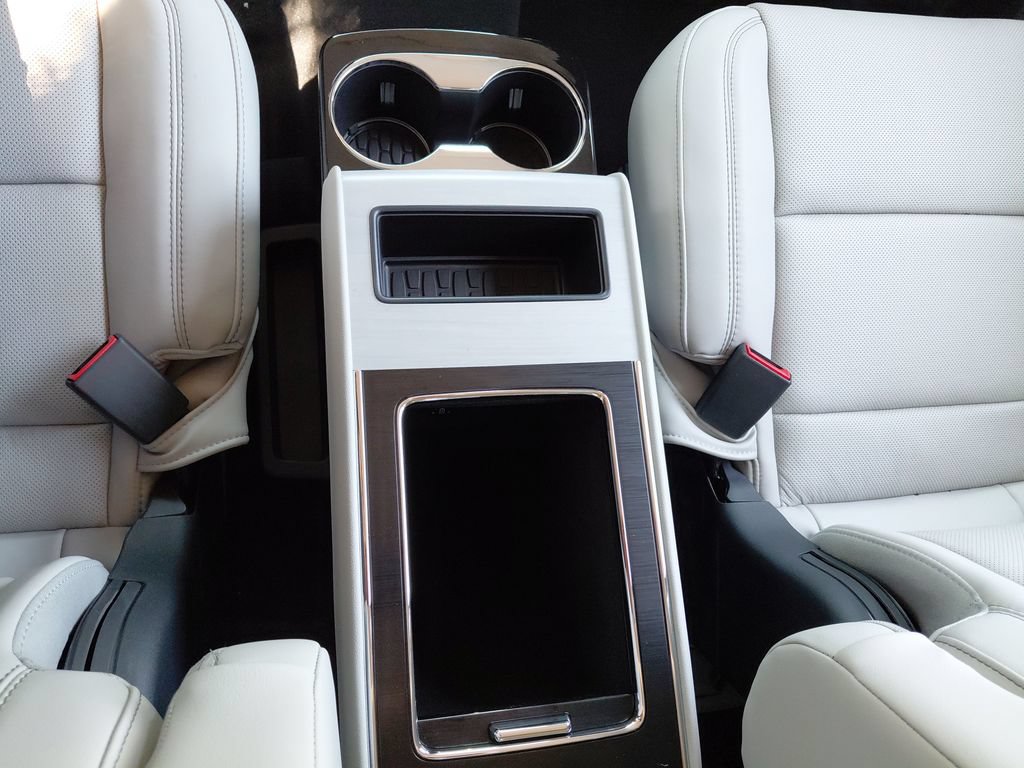New 2026 Lincoln Aviator Reserve w/ Luxury Package AWD/4WD image 29