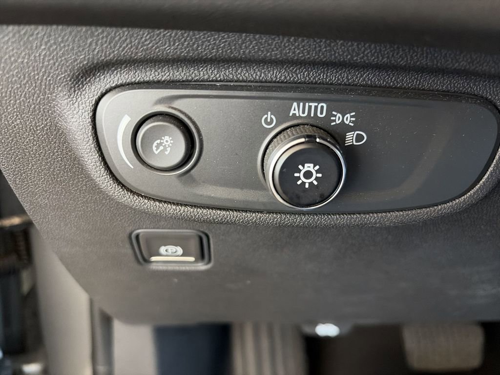 Certified 2023 GMC Terrain SLE image 23