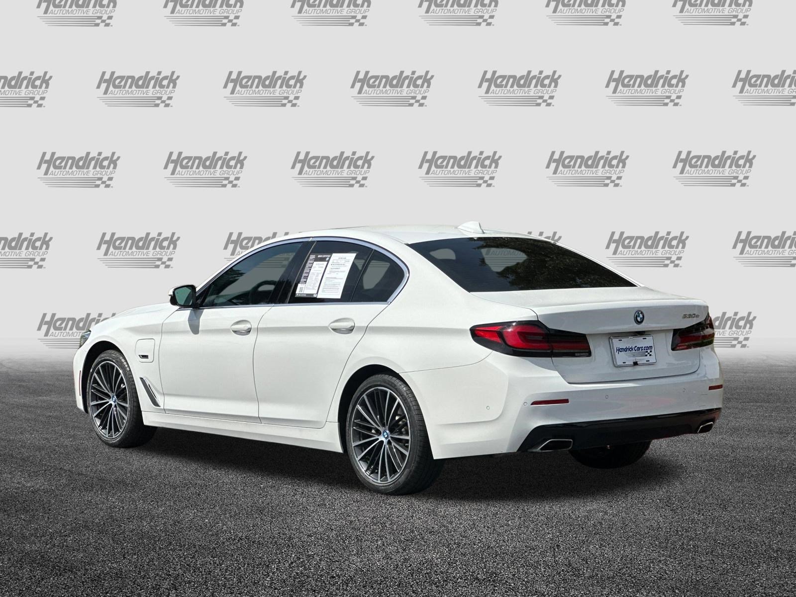 Certified 2023 BMW 530e w/ Premium Package image 7
