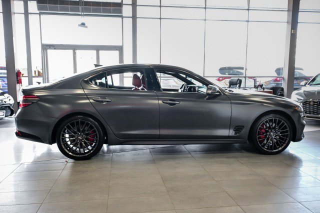 Used 2022 Genesis G70 3.3T Launch Edition image 4