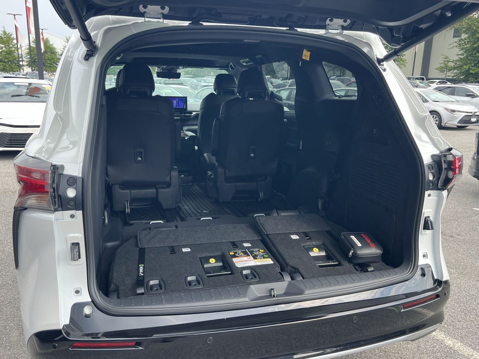 New 2026 Toyota Sienna Limited AWD/4WD image 20