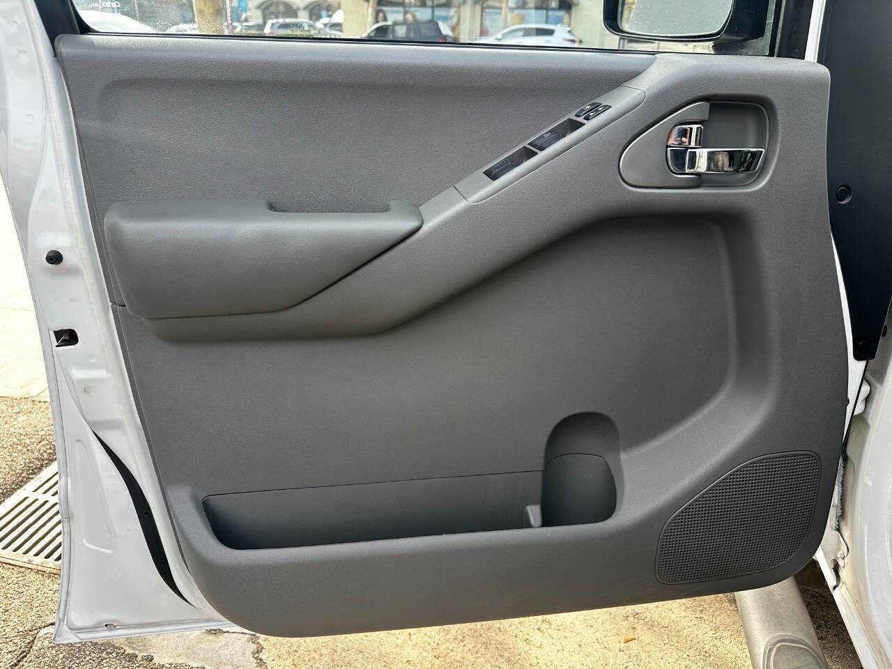 Used 2012 Nissan Frontier SV w/ Sport Appearance Pkg image 20