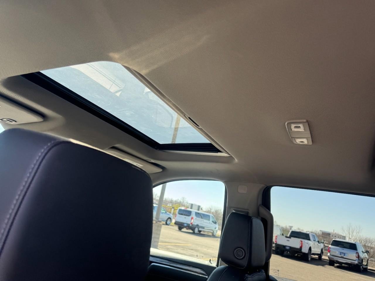 Used 2022 Chevrolet Silverado 1500 LTZ w/ Technology Package image 11