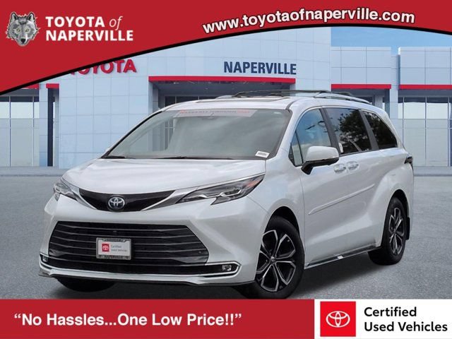 Certified 2025 Toyota Sienna Platinum AWD/4WD image 1