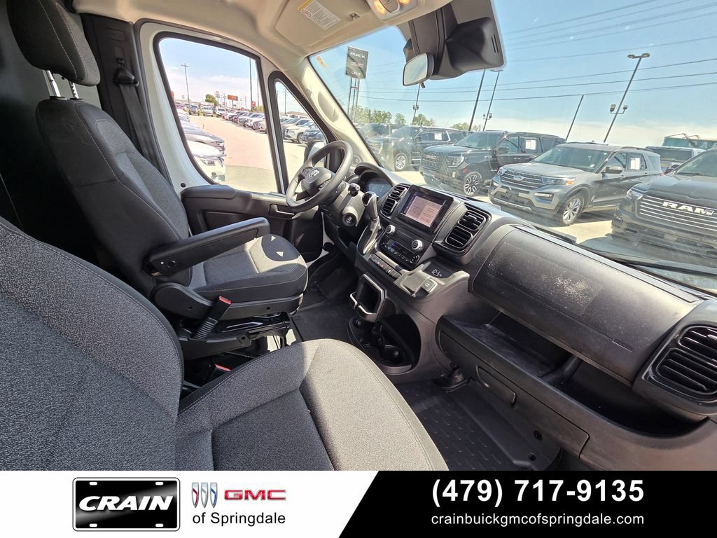 Used 2025 RAM ProMaster 2500 w/ U-Haul Equipment Group FWD image 29