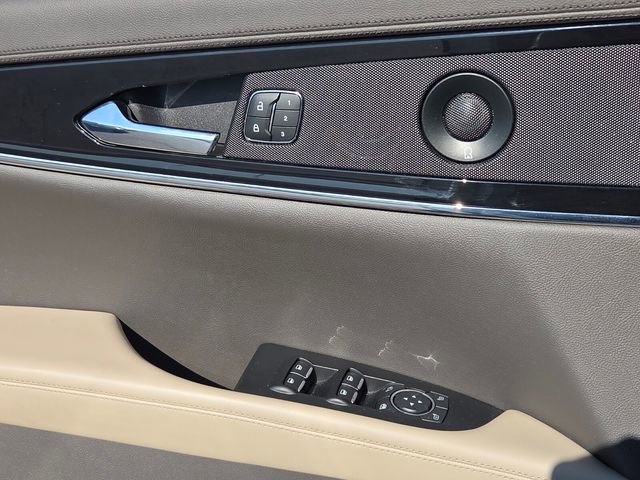 Used 2022 Lincoln Nautilus Reserve w/ Luxury Package image 26