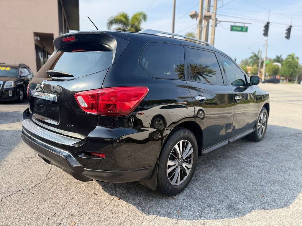 Used 2017 Nissan Pathfinder S AWD/4WD image 6