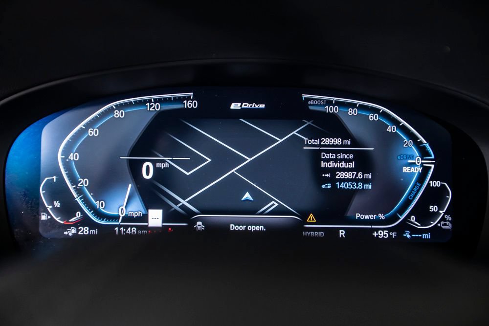 Used 2023 BMW 530e w/ Convenience Package RWD image 25