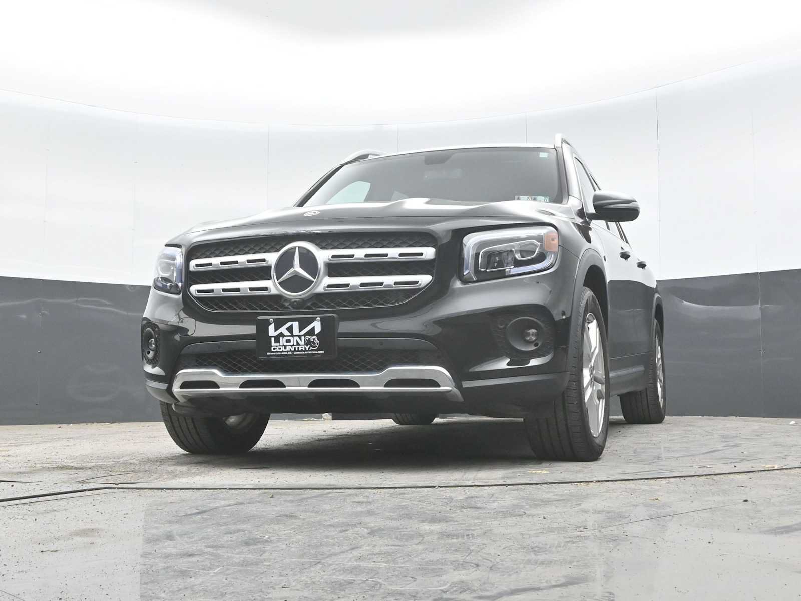 Used 2021 Mercedes-Benz GLB 250 4MATIC image 25