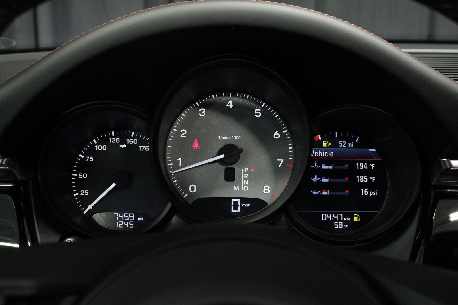 Certified 2025 Porsche Macan S AWD/4WD image 13