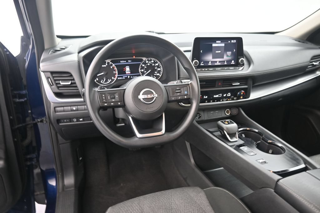 Used 2024 Nissan Rogue SV FWD image 18
