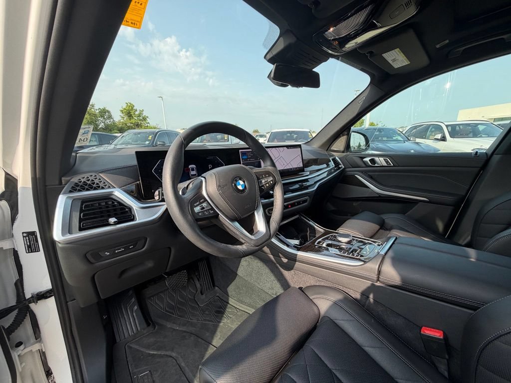 Certified 2024 BMW X5 xDrive40i w/ Premium Package AWD/4WD image 9