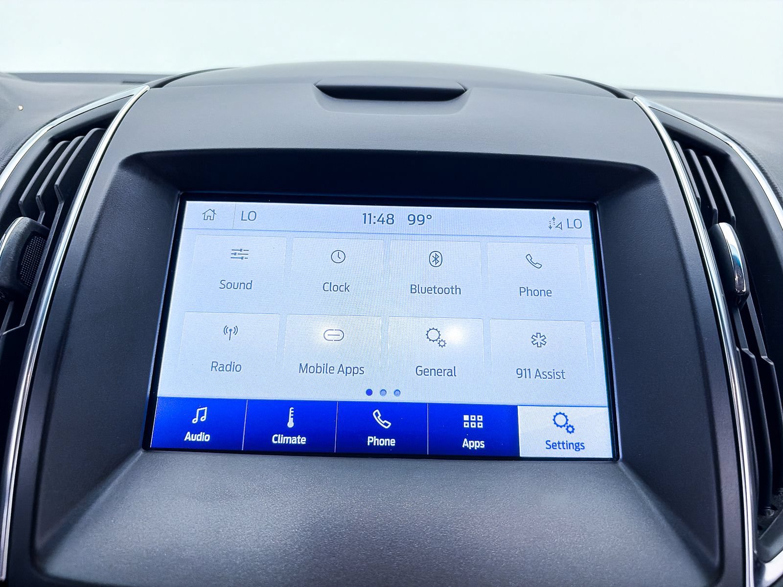 Used 2019 Ford Edge Titanium FWD image 22