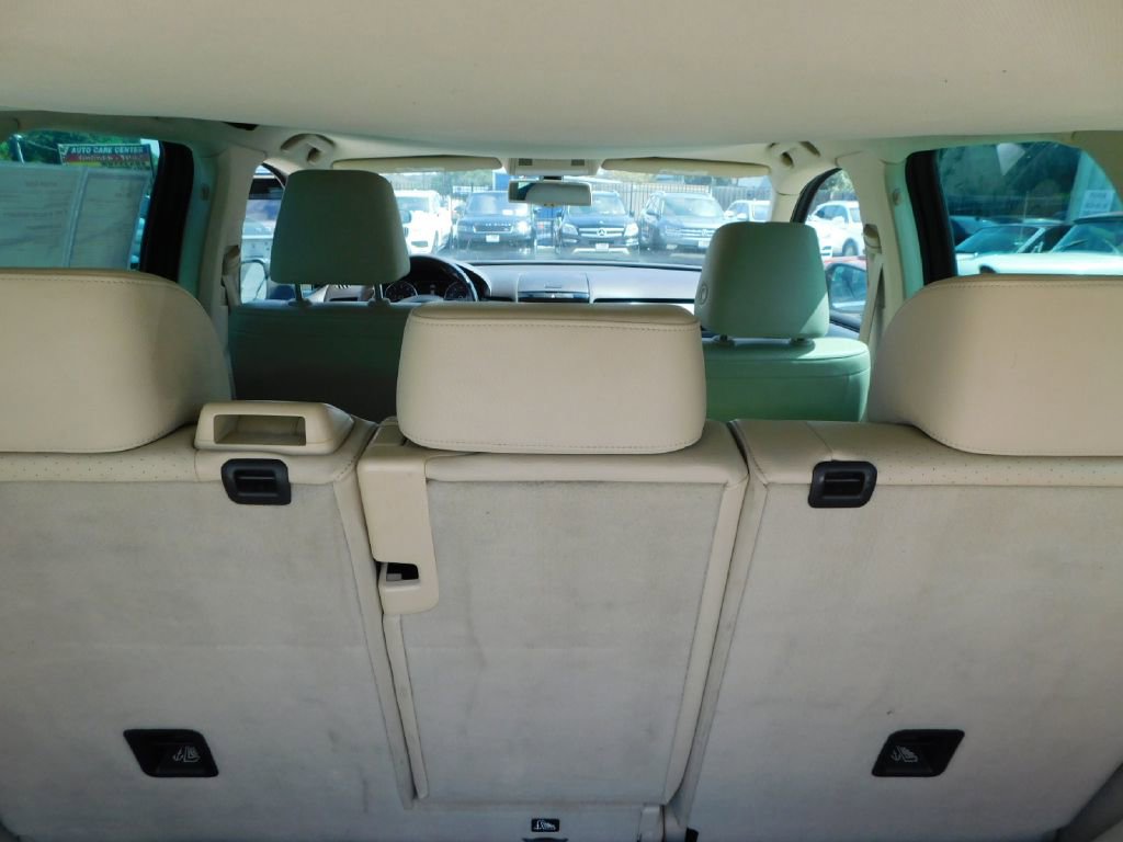 Used 2013 Volkswagen Touareg Sport image 19