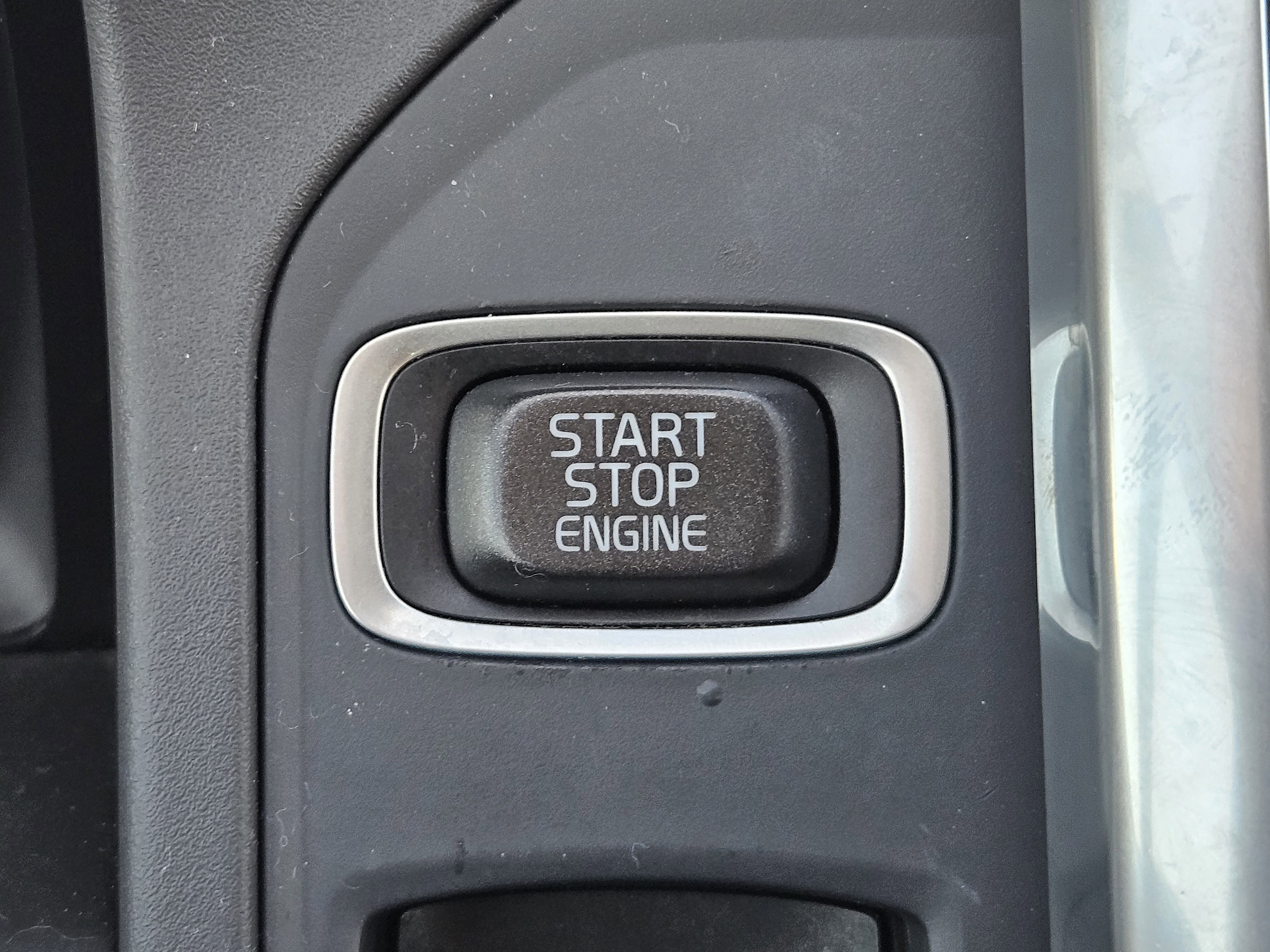 Used 2016 Volvo XC60 T5 Premier image 23