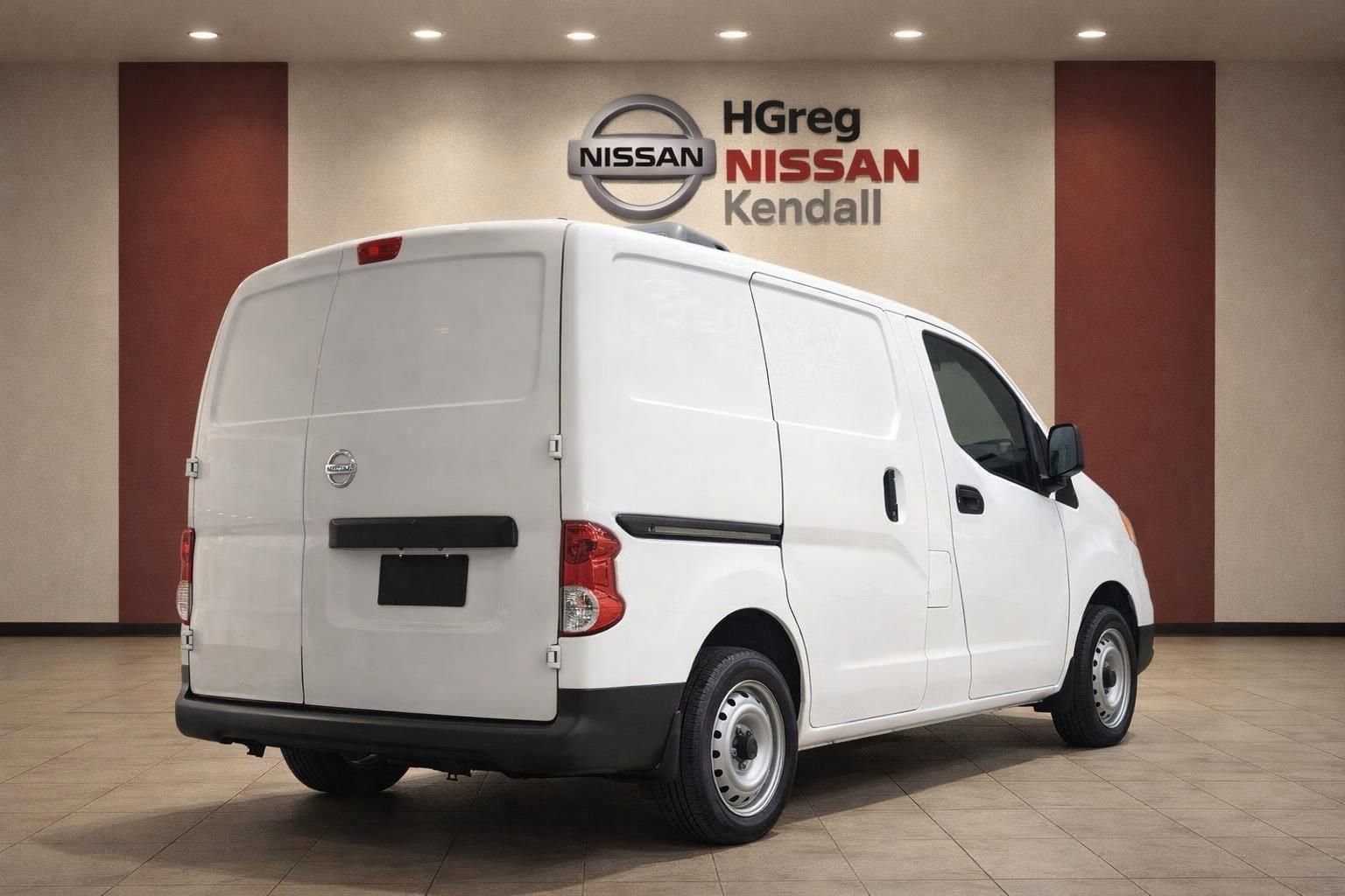 Used 2018 Nissan NV200 S FWD image 4
