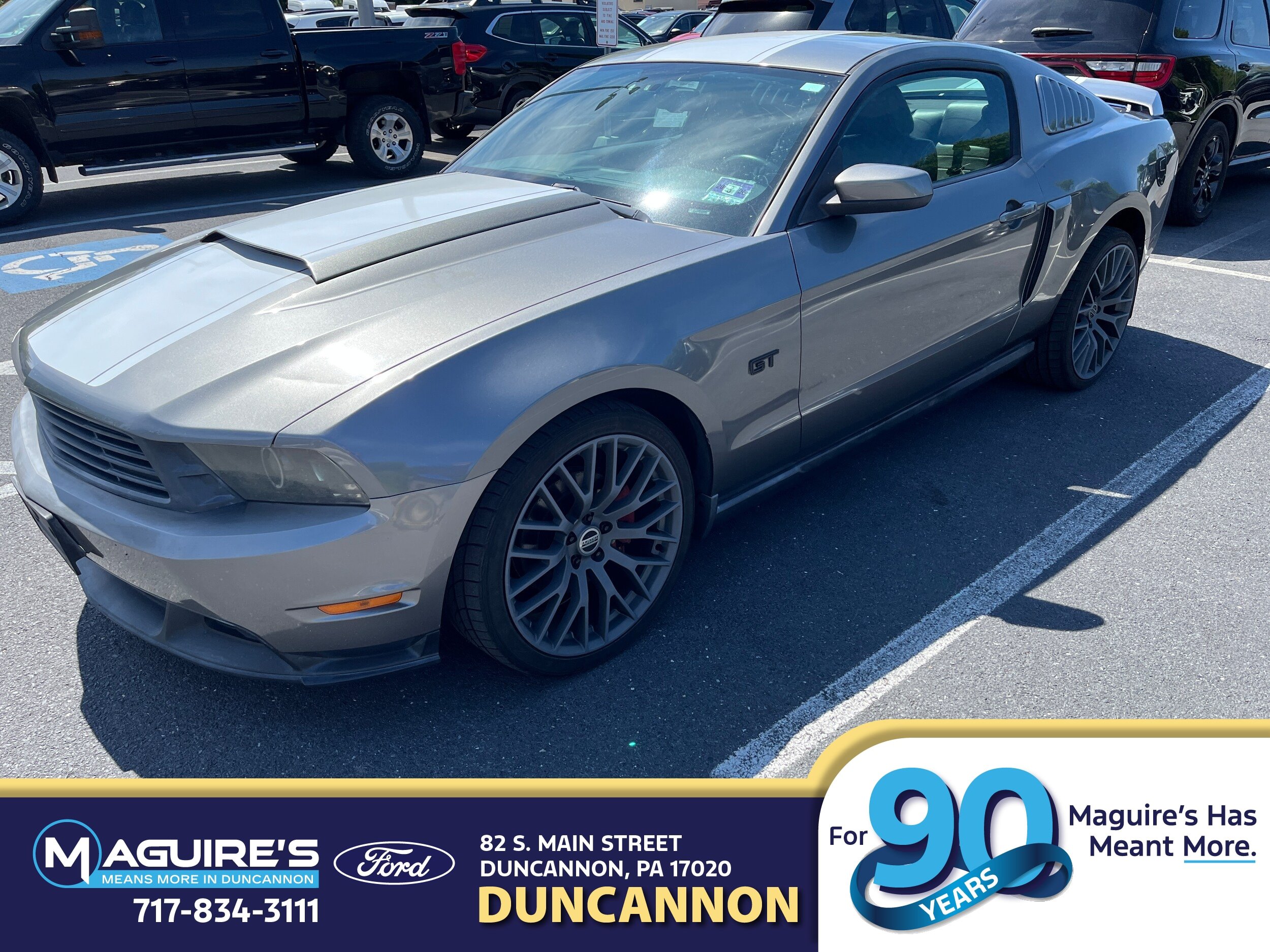 Used 2010 Ford Mustang GT Premium RWD image 1
