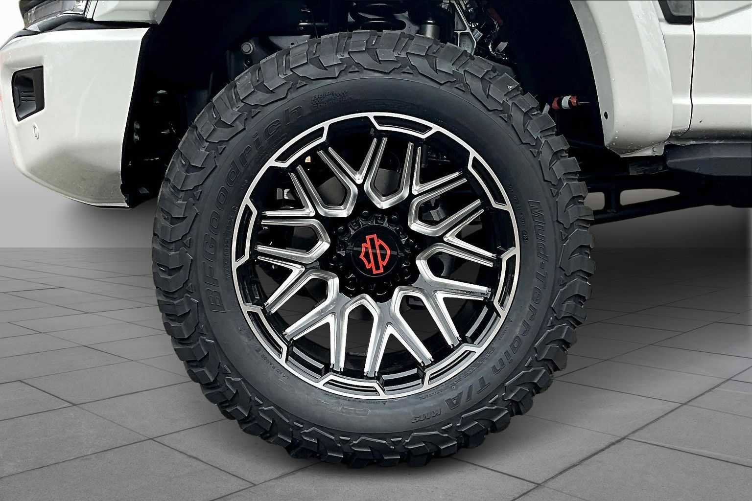 New 2026 Ford F250 Lariat w/ Black Appearance Package image 12