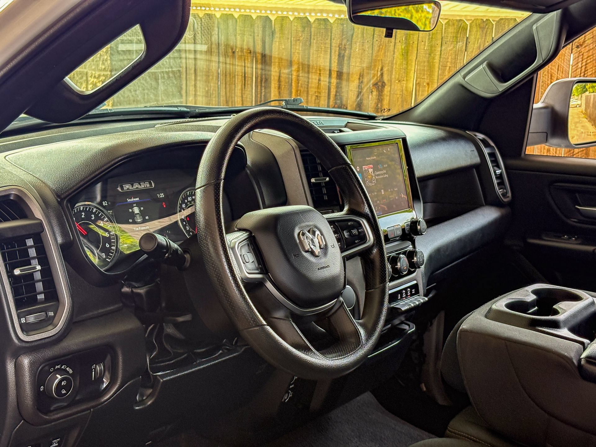 Used 2025 RAM 1500 Warlock AWD/4WD image 16
