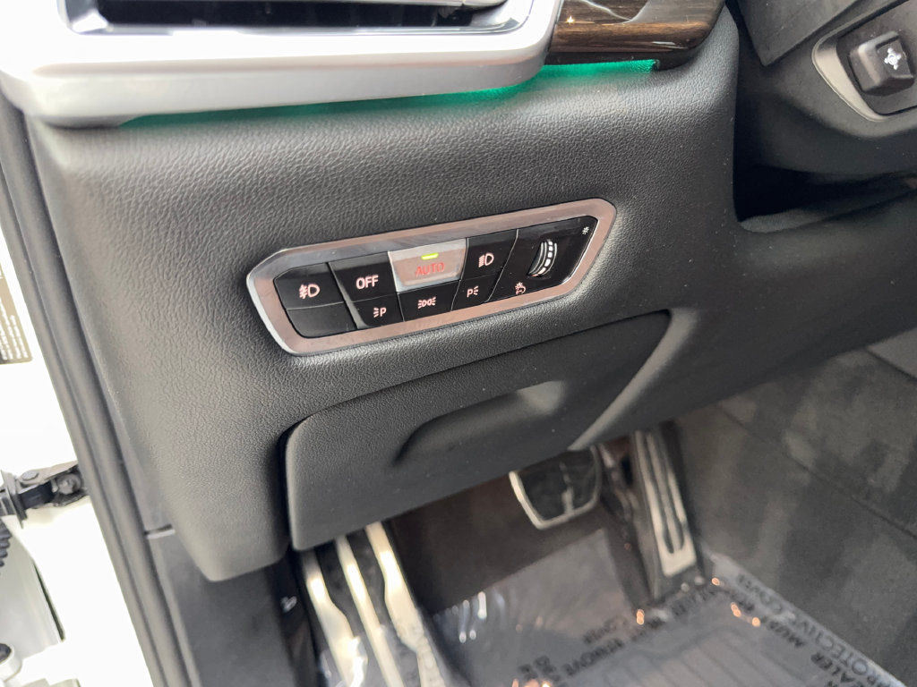 Used 2021 BMW X5 sDrive40i w/ M Sport Package RWD image 57