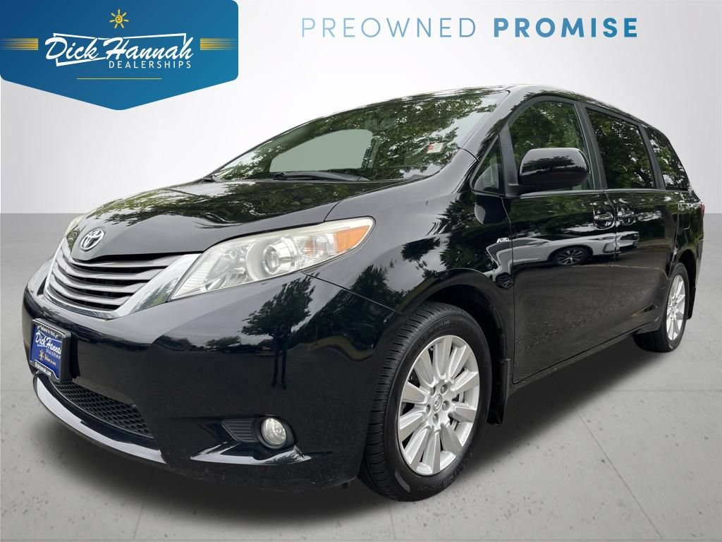 Used 2017 Toyota Sienna XLE w/ XLE Navigation Package