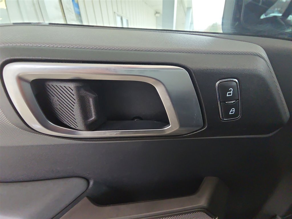 Used 2021 Ford Bronco Black Diamond image 21