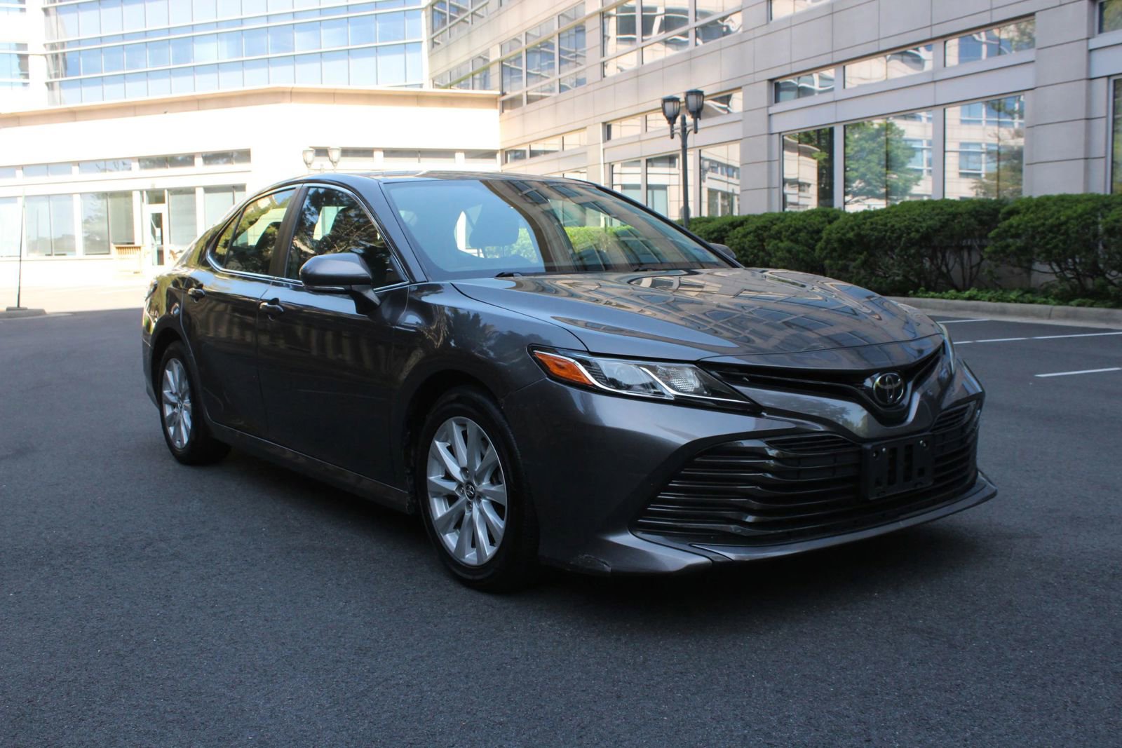 Used 2019 Toyota Camry LE FWD image 1
