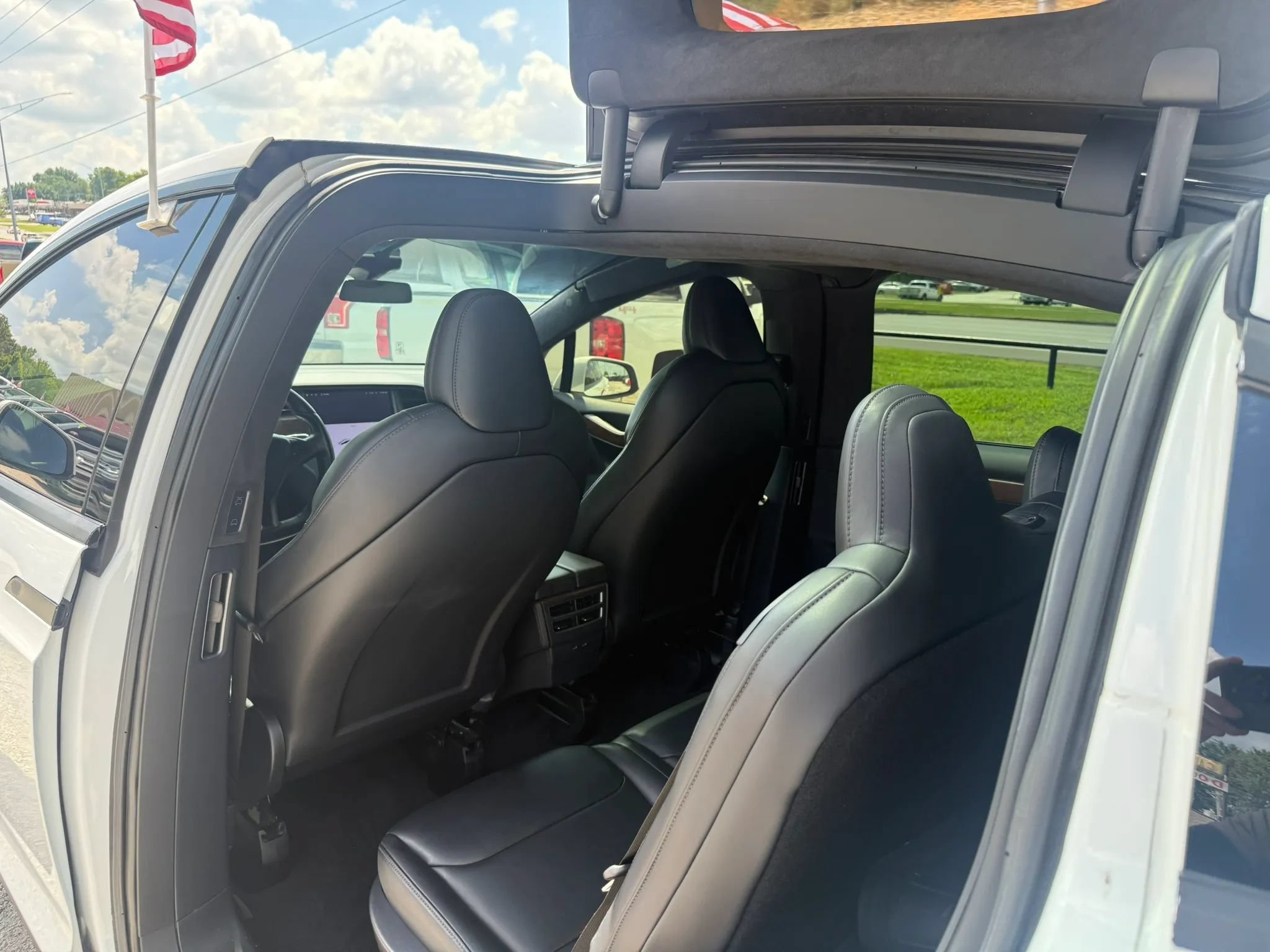 Used 2021 Tesla Model X Long Range AWD/4WD image 13