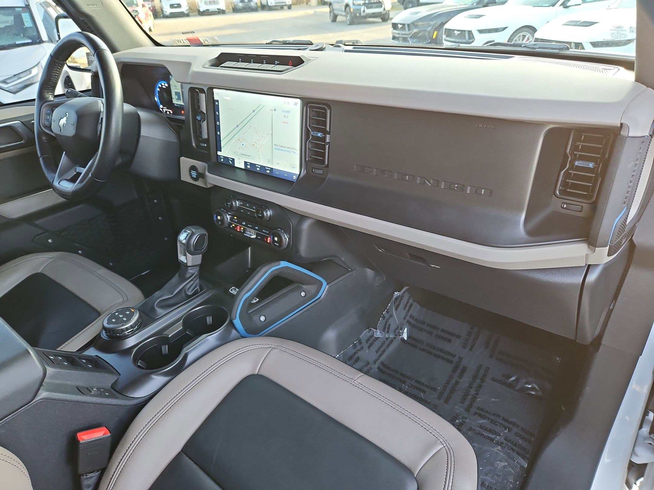 Used 2023 Ford Bronco Wildtrak image 47