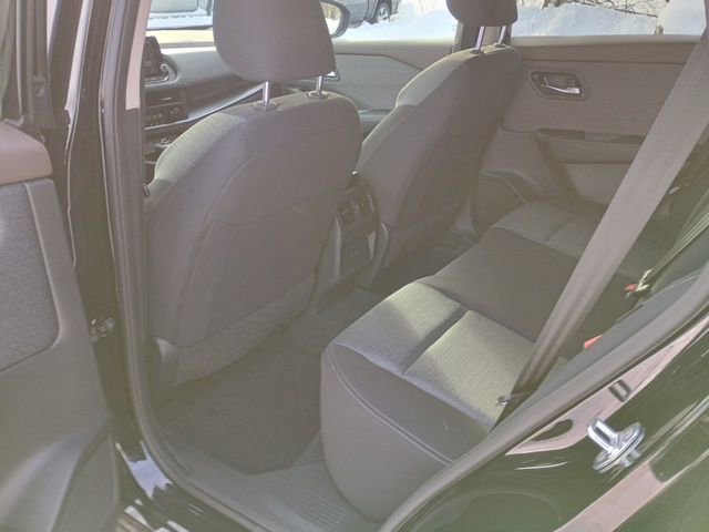 Used 2023 Nissan Rogue SV image 20