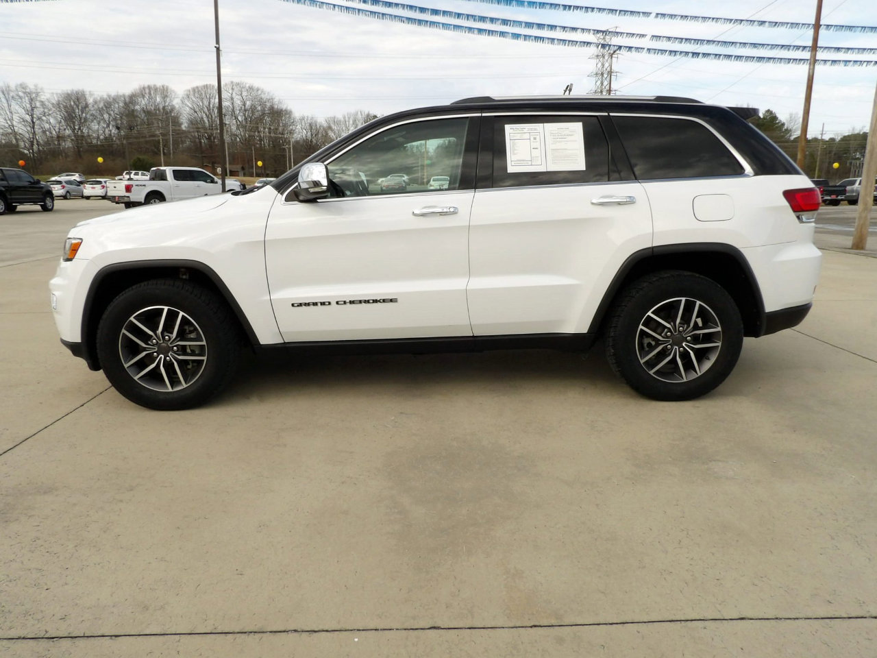 Used 2021 Jeep Grand Cherokee Limited image 36