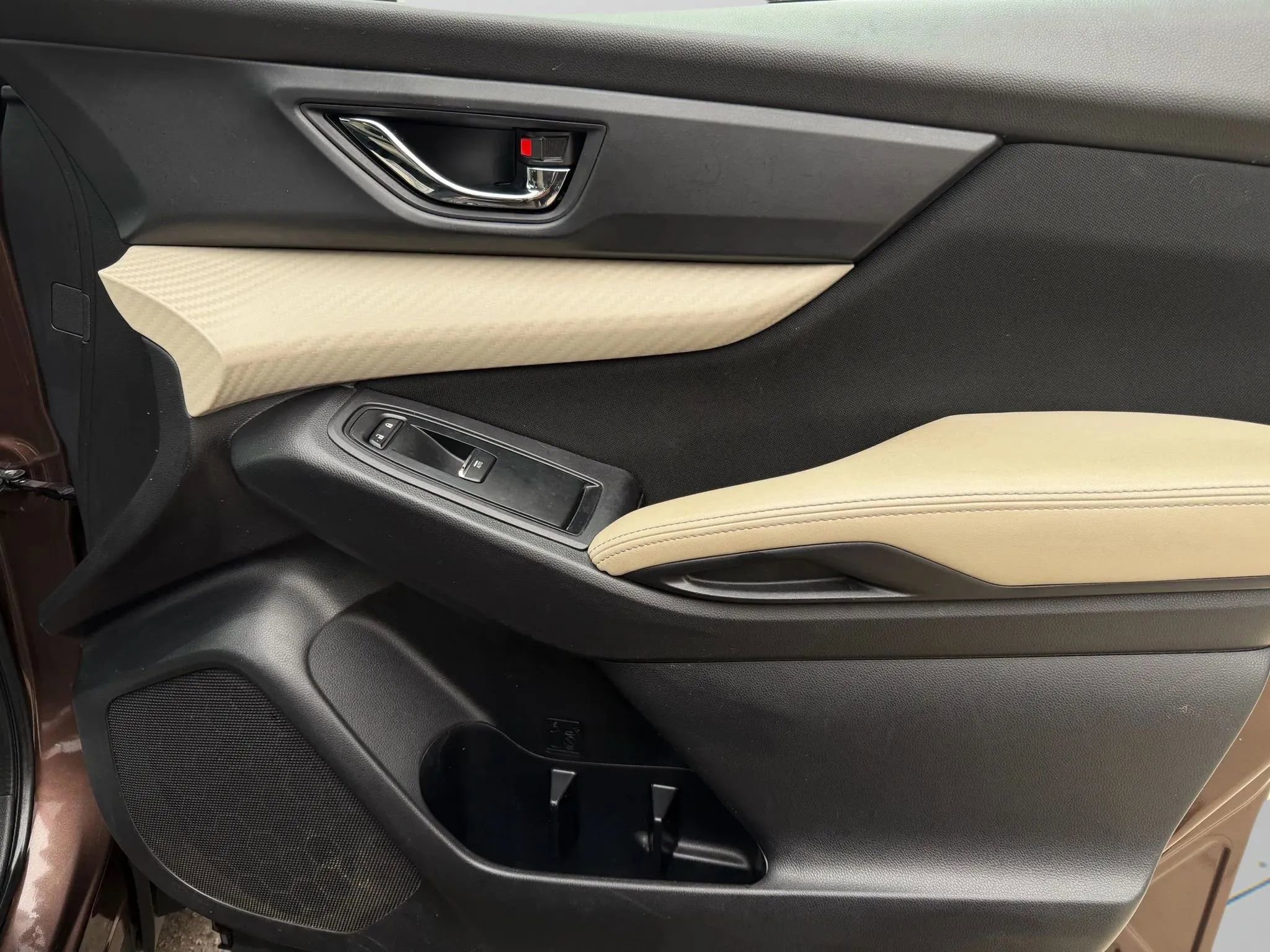 Used 2019 Subaru Ascent Premium image 8