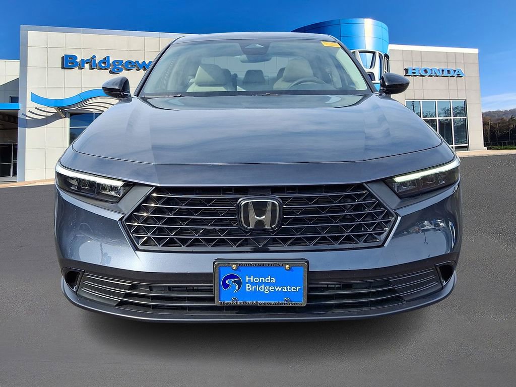 Used 2025 Honda Accord SE image 2