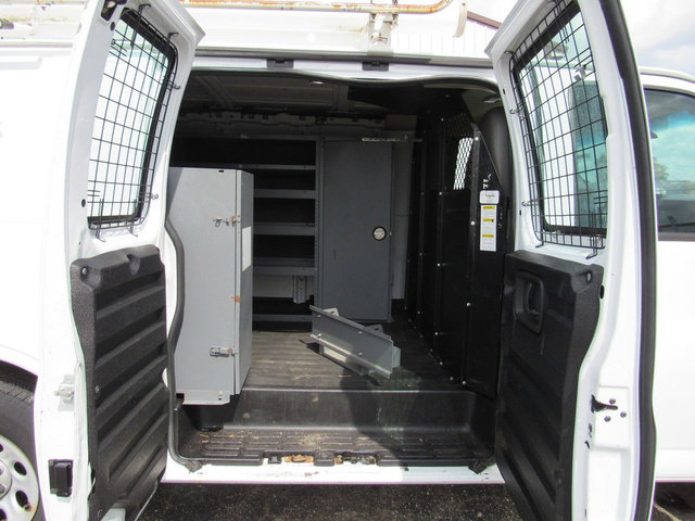 Used 2014 Chevrolet Express 1500 RWD image 16