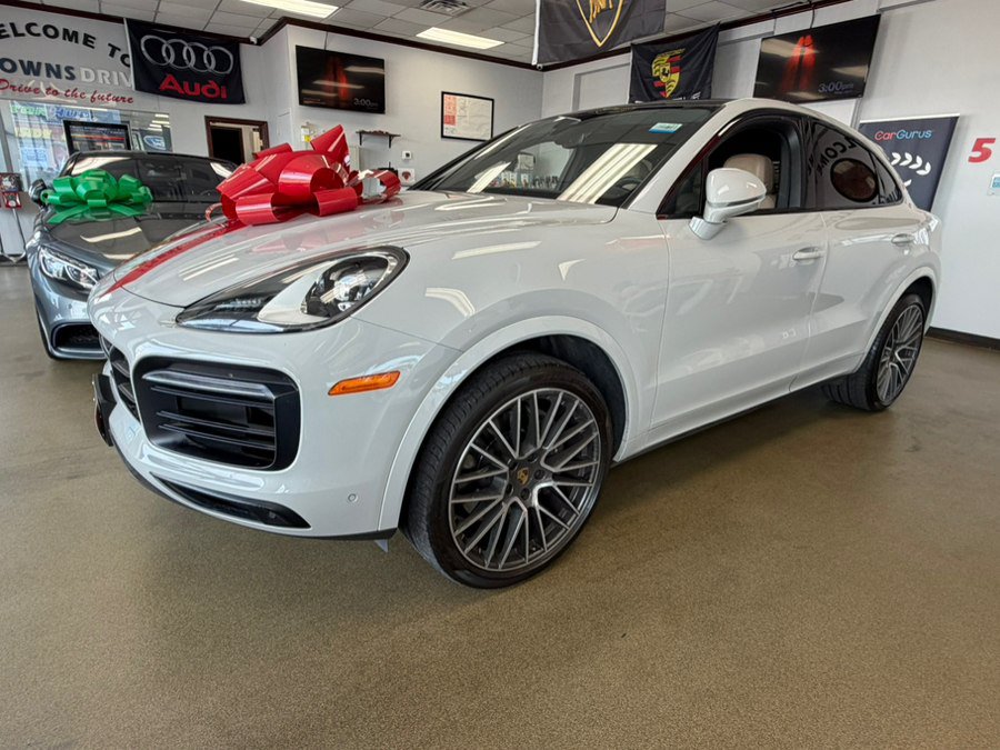 Used 2023 Porsche Cayenne Platinum Edition AWD/4WD image 6